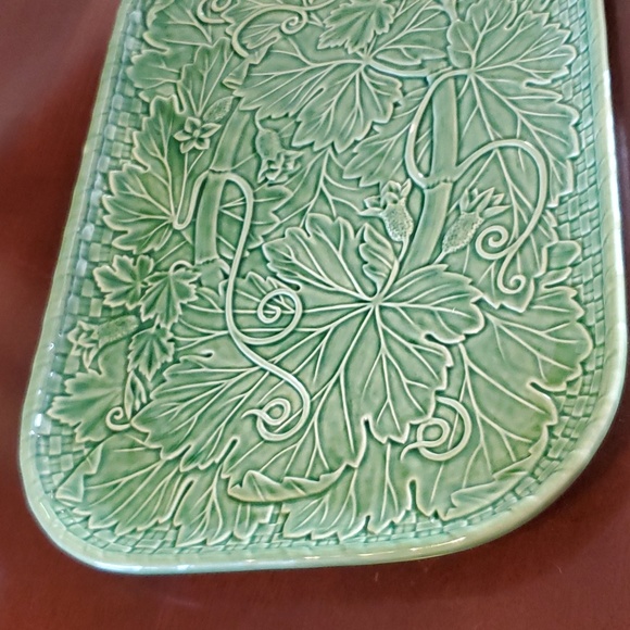 Very Rare Vintage Portuguese Bordallo Pinheiro Green Ivy serving plater Lattice - Picture 3 of 10